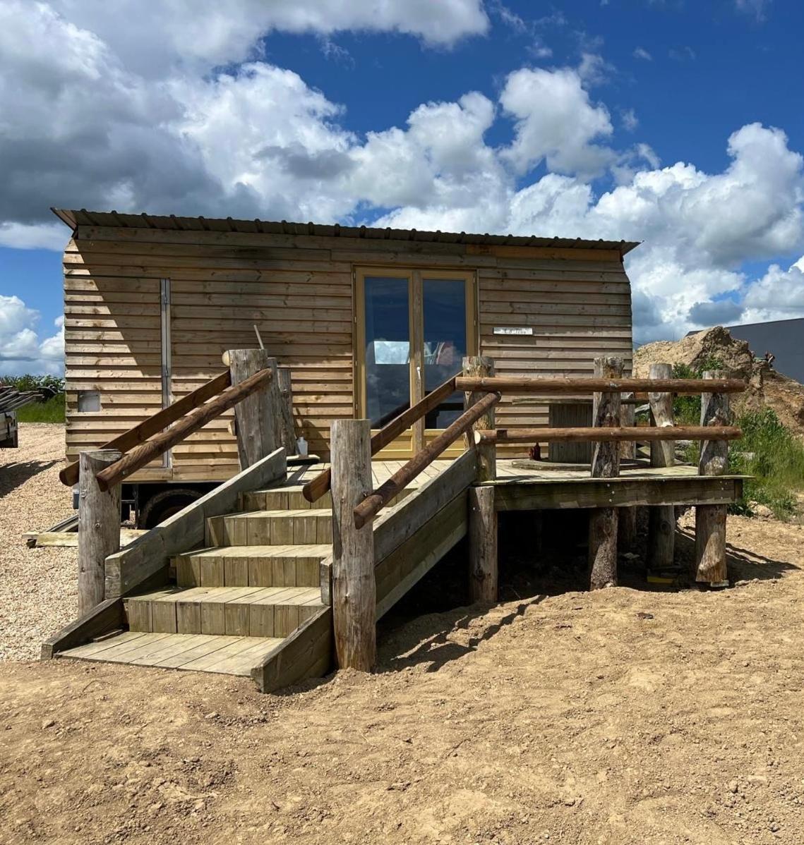 Tiny House Pensionat Digny Eksteriør billede